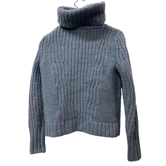 Banana Republic Knit Turtleneck Sweater Made of Italian Yarn - Picture 3 of 5